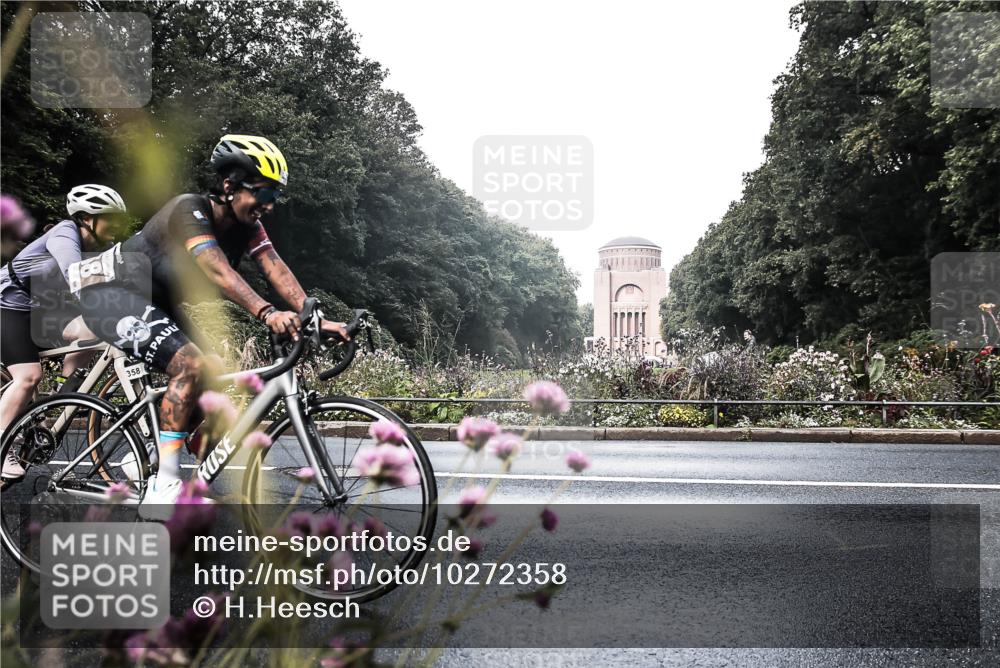 13.09.2026 - Stadtparktriathlon H.Heesch http://msf.ph/oto/10272358 13.09.2026 10:38:17 Radfahren 353, 358, 392, 464, 490 meine-sportfotos.de