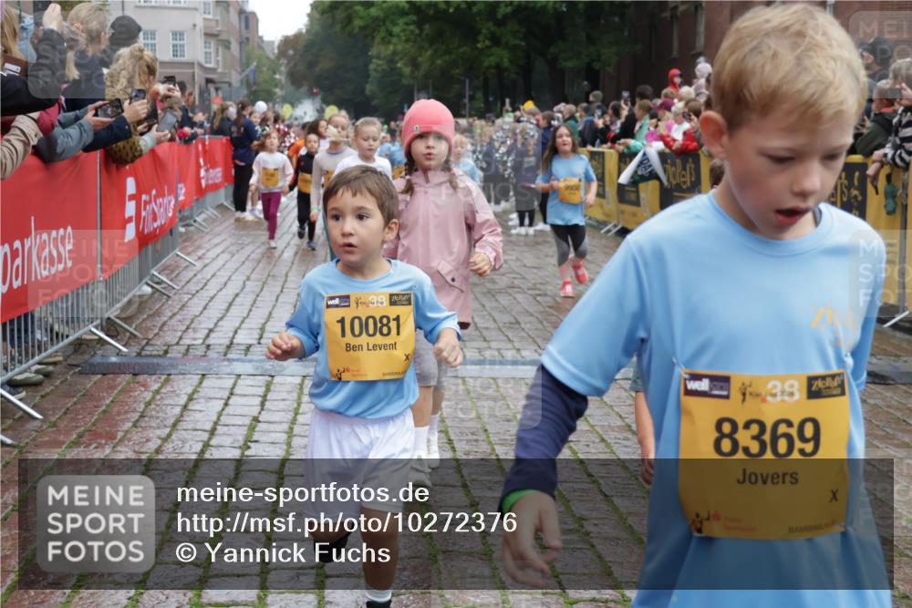 13.09.2026 - Kiel Lauf Yannick Fuchs http://msf.ph/oto/10272376 13.09.2026 08:35:11 Ziel 230, 242, 782, 809, 1116, 1148, 1764, 2071, 2715, 2736, 2774, 2917, 2987, 5066, 5076, 5091, 6037, 6195, 6247, 6444, 6448, 6785, 6910, 7074, 7083, 7126, 7133, 7421, 7882, 7885, 8109, 8800, 9159, 9262, 9888, 9927, 10588, 10875, 10935, 11070, 11315, 11843, 12400, 530, 717, 729, 756, 809, 831, 1010, 1104, 1105, 1116, 1269, 1918, 2005, 2108, 2276, 2622, 2641, 2643, 2736, 3058, 3953, 4696, 4989, 5022, 5042, 5416, 5579, 5625, 5897, 5922, 6335, 6369, 6503, 6505, 6595, 7348, 8836 meine-sportfotos.de
