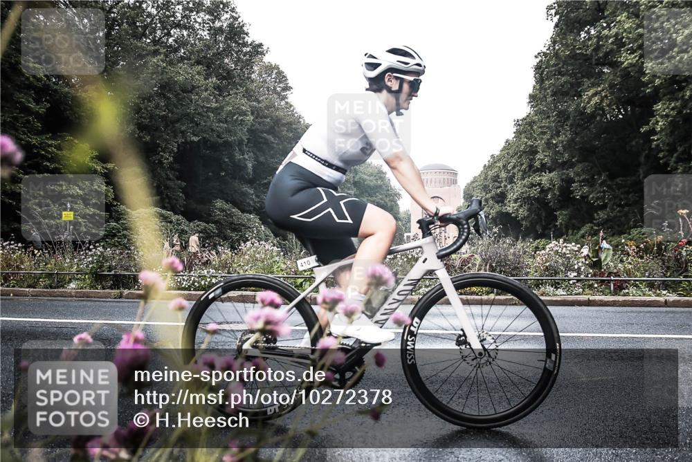 13.09.2026 - Stadtparktriathlon H.Heesch http://msf.ph/oto/10272378 13.09.2026 10:38:22 Radfahren 410, 490 meine-sportfotos.de
