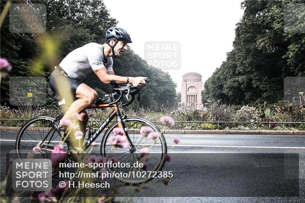 13.09.2026 - Stadtparktriathlon H.Heesch http://msf.ph/oto/10272385 13.09.2026 10:38:37 Radfahren 505, 564 meine-sportfotos.de