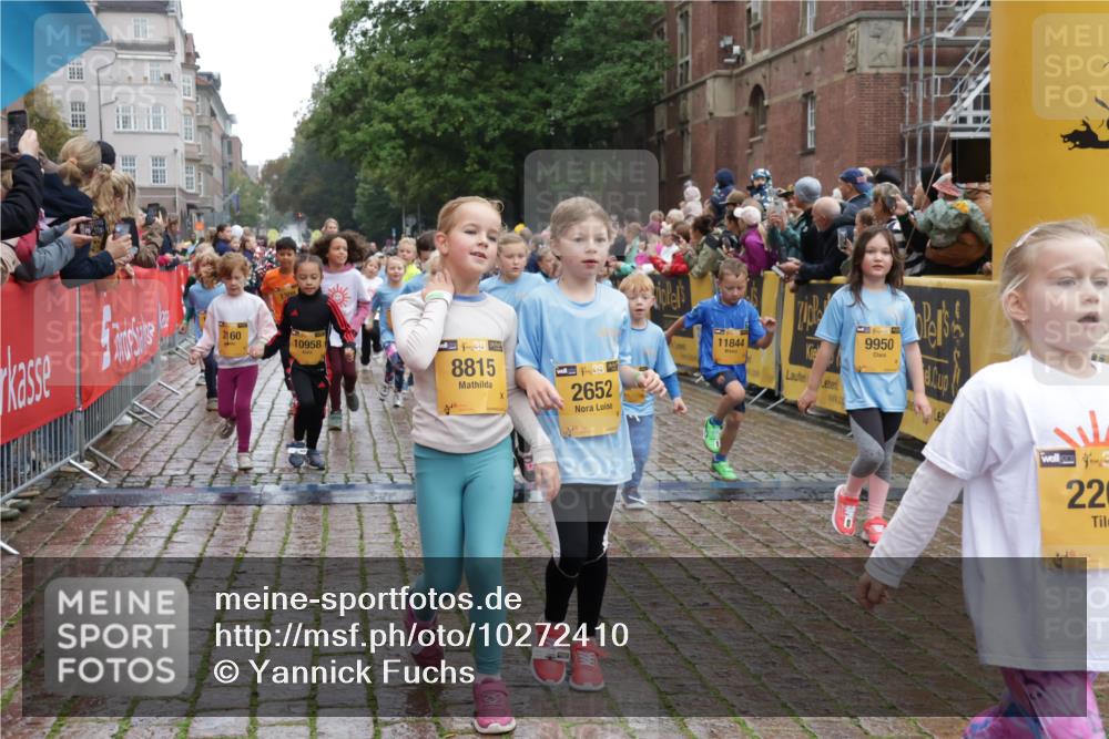13.09.2026 - Kiel Lauf Yannick Fuchs http://msf.ph/oto/10272410 13.09.2026 08:35:14 Ziel 192, 230, 242, 782, 1148, 1764, 2071, 2495, 2715, 2917, 2987, 5066, 5076, 5091, 5581, 6037, 6195, 6444, 6448, 6617, 6785, 6910, 7074, 7083, 7126, 7133, 7421, 7882, 7885, 8109, 8336, 8800, 8984, 9159, 9262, 9888, 9927, 10588, 10875, 11070, 530, 717, 729, 756, 809, 1010, 1104, 1105, 1116, 1269, 1918, 2005, 2276, 2622, 2641, 2643, 2736, 2774, 2917, 4696, 4989, 5022, 5042, 5416, 5579, 5625, 5922, 6335, 6369, 6503, 6505, 6595, 7348 meine-sportfotos.de