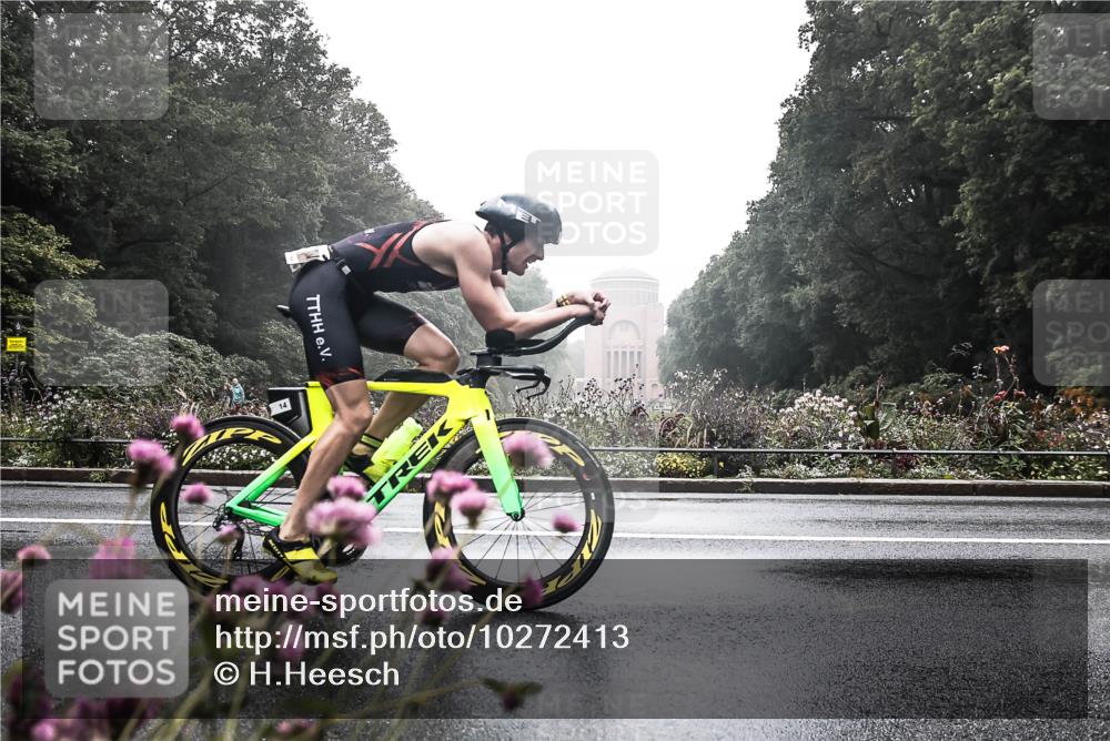 13.09.2026 - Stadtparktriathlon H.Heesch http://msf.ph/oto/10272413 13.09.2026 09:10:55 Radfahren 14, 74, 167 meine-sportfotos.de