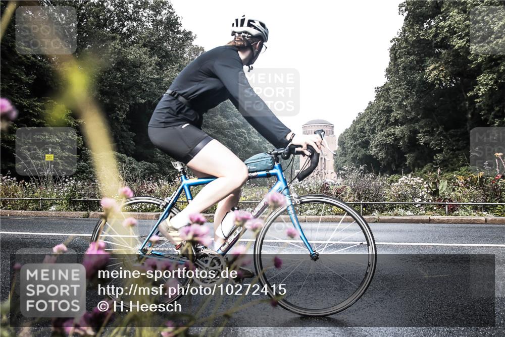 13.09.2026 - Stadtparktriathlon H.Heesch http://msf.ph/oto/10272415 13.09.2026 10:38:59 Radfahren 390, 400, 486, 509, 573 meine-sportfotos.de