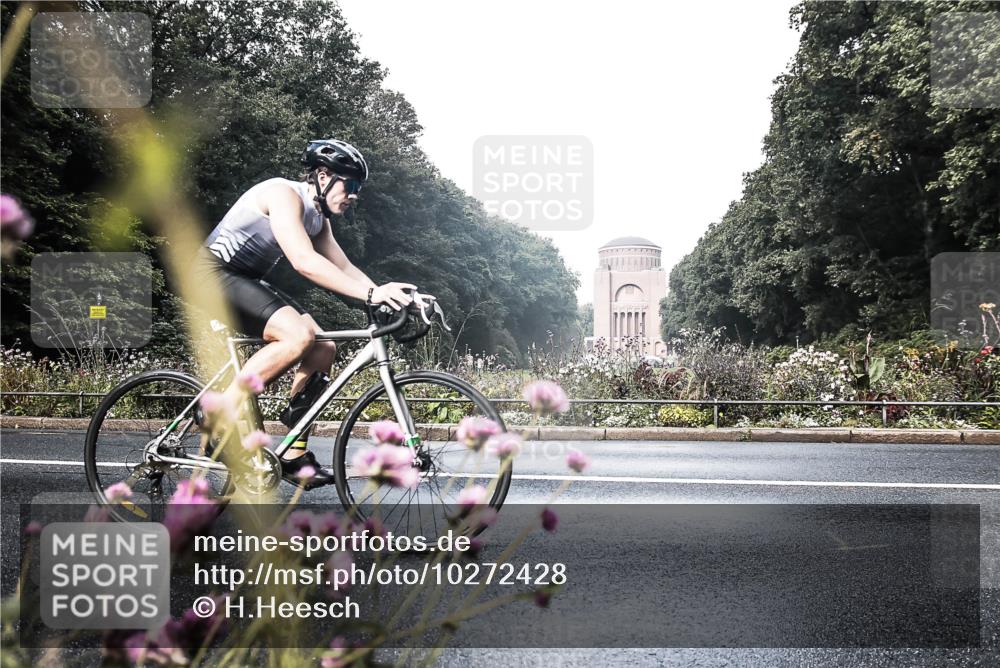 13.09.2026 - Stadtparktriathlon H.Heesch http://msf.ph/oto/10272428 13.09.2026 10:39:07 Radfahren 450, 473, 534 meine-sportfotos.de