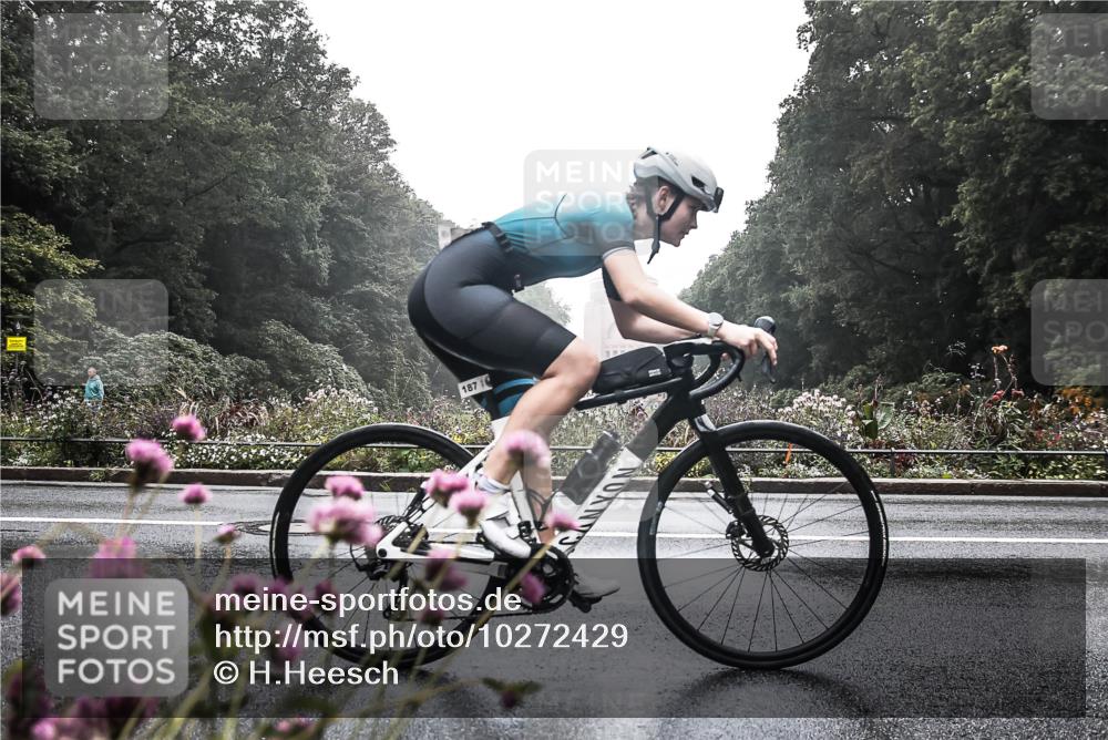 13.09.2026 - Stadtparktriathlon H.Heesch http://msf.ph/oto/10272429 13.09.2026 09:11:06 Radfahren 58, 62, 98, 107, 116, 187 meine-sportfotos.de