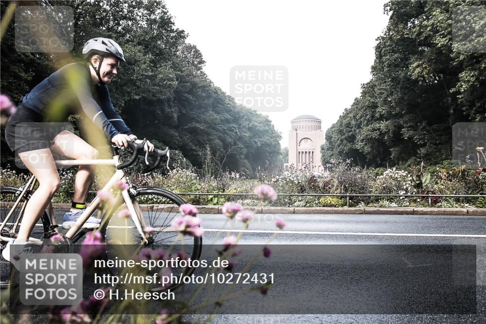 13.09.2026 - Stadtparktriathlon H.Heesch http://msf.ph/oto/10272431 13.09.2026 10:39:11 Radfahren 450, 520 meine-sportfotos.de