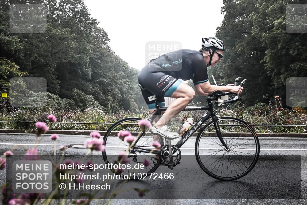 13.09.2026 - Stadtparktriathlon H.Heesch http://msf.ph/oto/10272466 13.09.2026 09:11:23 Radfahren 12, 26, 46, 119, 139, 145, 185 meine-sportfotos.de