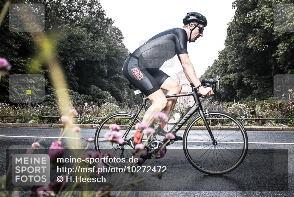 13.09.2026 - Stadtparktriathlon H.Heesch http://msf.ph/oto/10272472 13.09.2026 10:39:33 Radfahren 468, 470, 506 meine-sportfotos.de