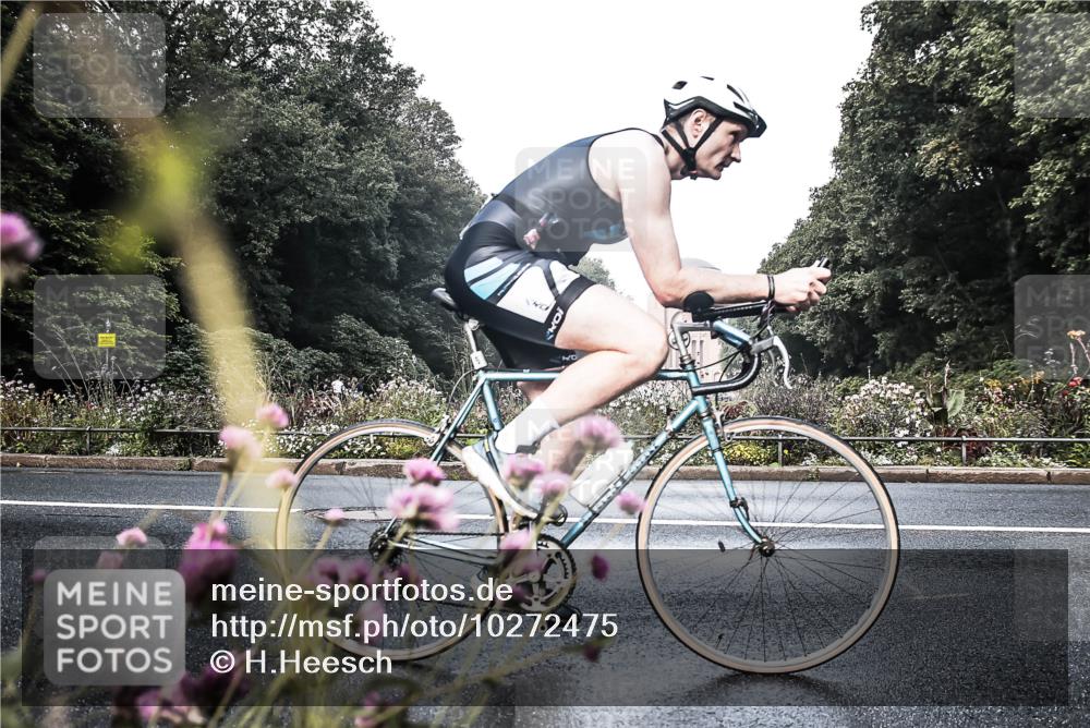 13.09.2026 - Stadtparktriathlon H.Heesch http://msf.ph/oto/10272475 13.09.2026 10:39:34 Radfahren 468, 470, 506 meine-sportfotos.de