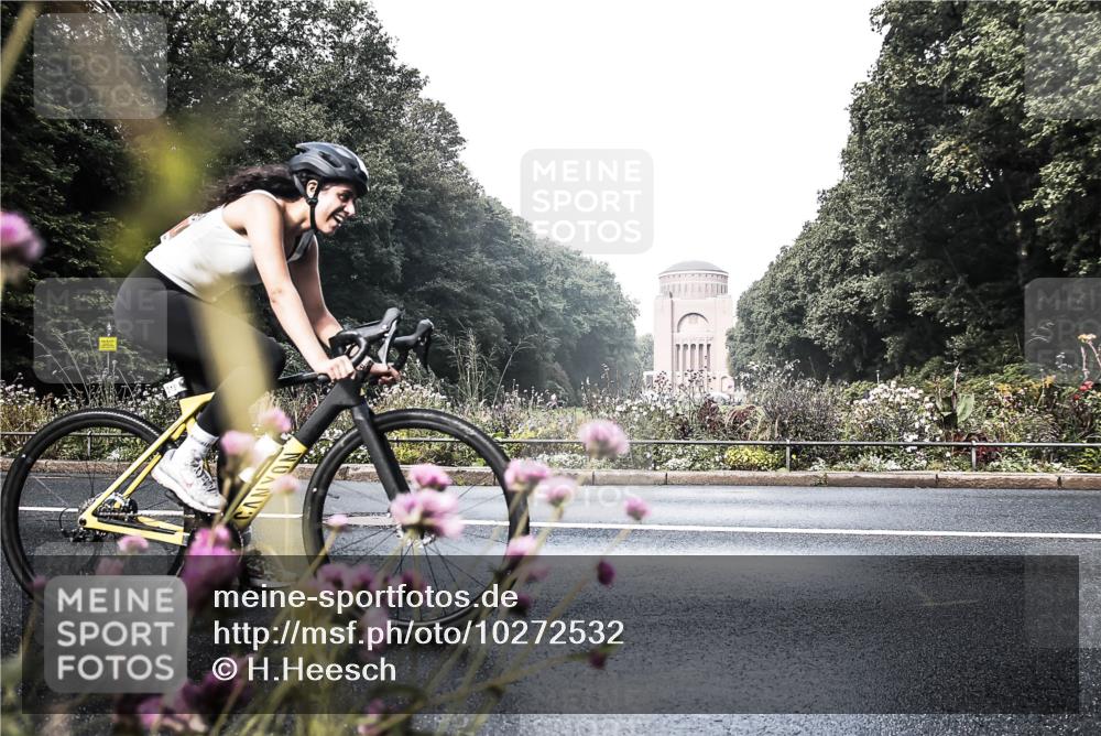 13.09.2026 - Stadtparktriathlon H.Heesch http://msf.ph/oto/10272532 13.09.2026 10:40:15 Radfahren  meine-sportfotos.de