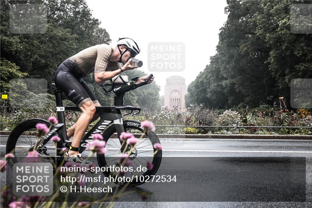 13.09.2026 - Stadtparktriathlon H.Heesch http://msf.ph/oto/10272534 13.09.2026 09:12:08 Radfahren 7, 38, 40, 50, 131 meine-sportfotos.de