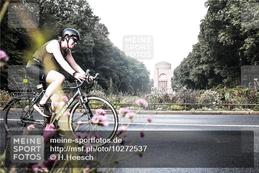 13.09.2026 - Stadtparktriathlon H.Heesch http://msf.ph/oto/10272537 13.09.2026 10:40:21 Radfahren 457, 502 meine-sportfotos.de