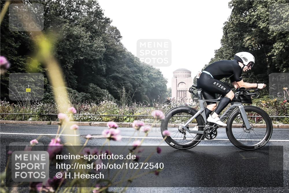 13.09.2026 - Stadtparktriathlon H.Heesch http://msf.ph/oto/10272540 13.09.2026 10:40:22 Radfahren 457, 502 meine-sportfotos.de