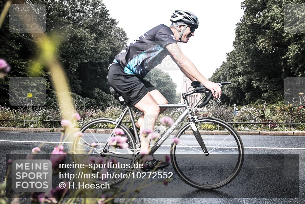 13.09.2026 - Stadtparktriathlon H.Heesch http://msf.ph/oto/10272552 13.09.2026 10:40:35 Radfahren 404, 512 meine-sportfotos.de
