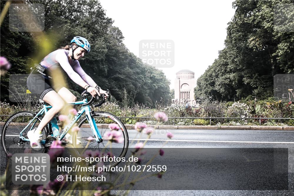 13.09.2026 - Stadtparktriathlon H.Heesch http://msf.ph/oto/10272559 13.09.2026 10:40:46 Radfahren 407, 442 meine-sportfotos.de