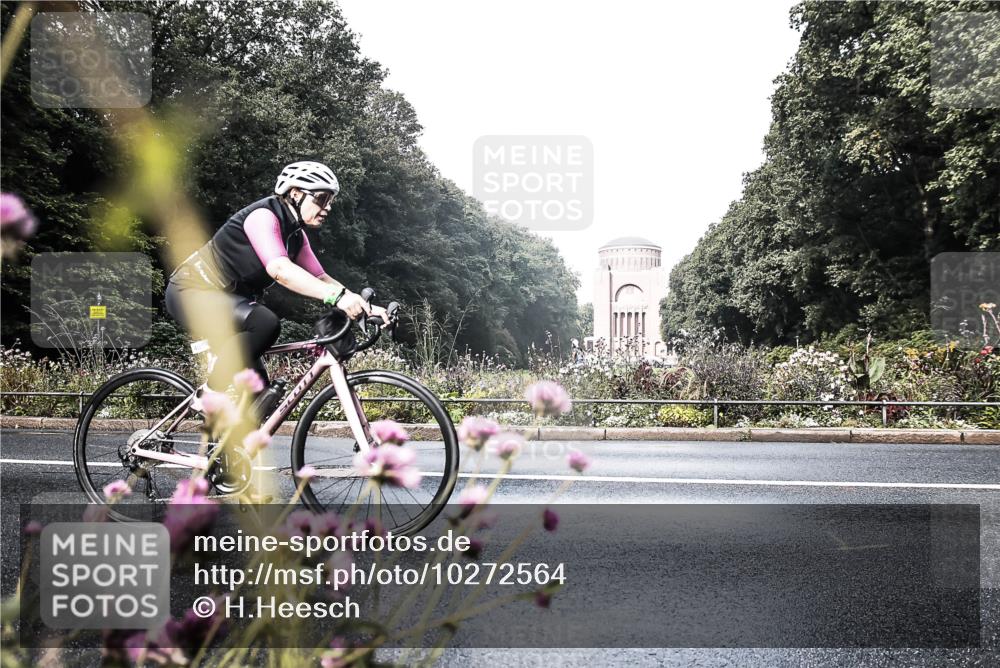 13.09.2026 - Stadtparktriathlon H.Heesch http://msf.ph/oto/10272564 13.09.2026 10:40:49 Radfahren 407, 442, 548 meine-sportfotos.de
