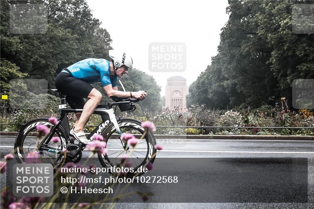 13.09.2026 - Stadtparktriathlon H.Heesch http://msf.ph/oto/10272568 13.09.2026 09:12:24 Radfahren 2, 21, 61, 69, 87, 186 meine-sportfotos.de