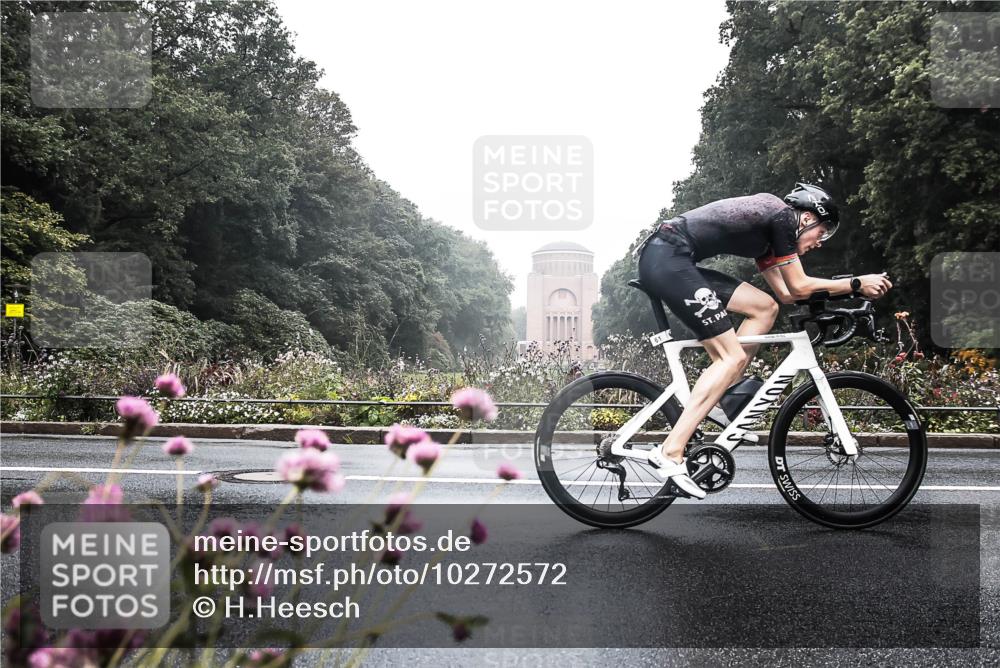 13.09.2026 - Stadtparktriathlon H.Heesch http://msf.ph/oto/10272572 13.09.2026 09:12:25 Radfahren 2, 21, 61, 87, 186 meine-sportfotos.de