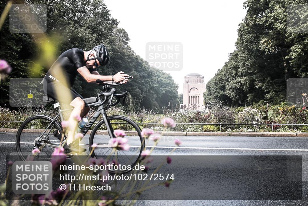13.09.2026 - Stadtparktriathlon H.Heesch http://msf.ph/oto/10272574 13.09.2026 10:40:59 Radfahren 476, 560 meine-sportfotos.de