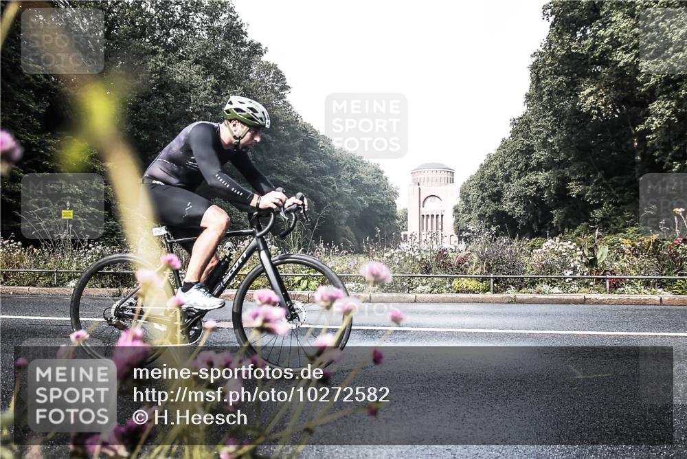13.09.2026 - Stadtparktriathlon H.Heesch http://msf.ph/oto/10272582 13.09.2026 10:41:08 Radfahren 496 meine-sportfotos.de