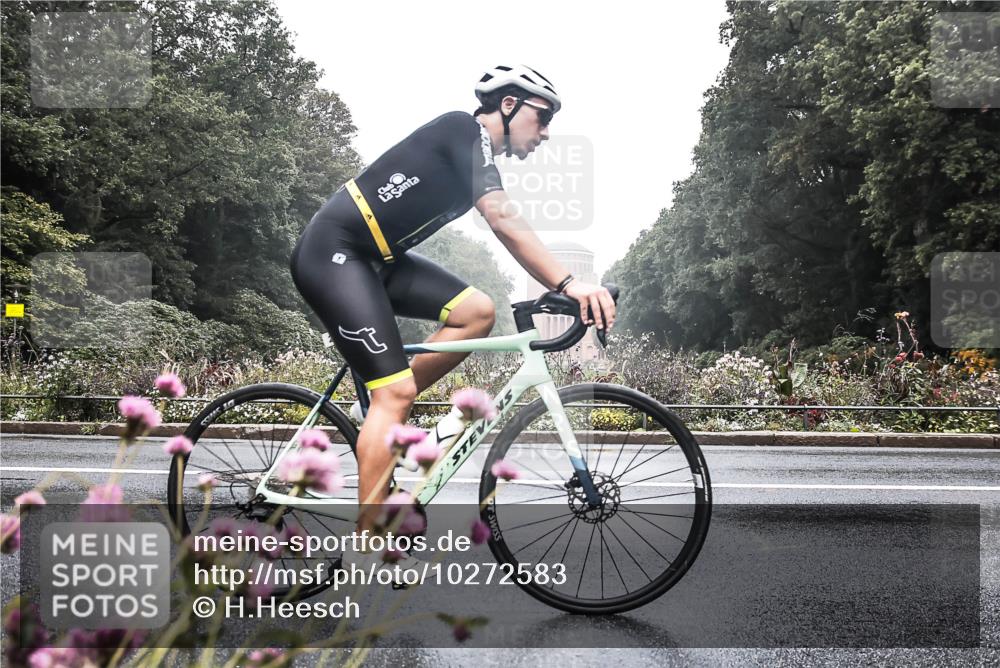 13.09.2026 - Stadtparktriathlon H.Heesch http://msf.ph/oto/10272583 13.09.2026 09:12:26 Radfahren 2, 21, 61, 87 meine-sportfotos.de