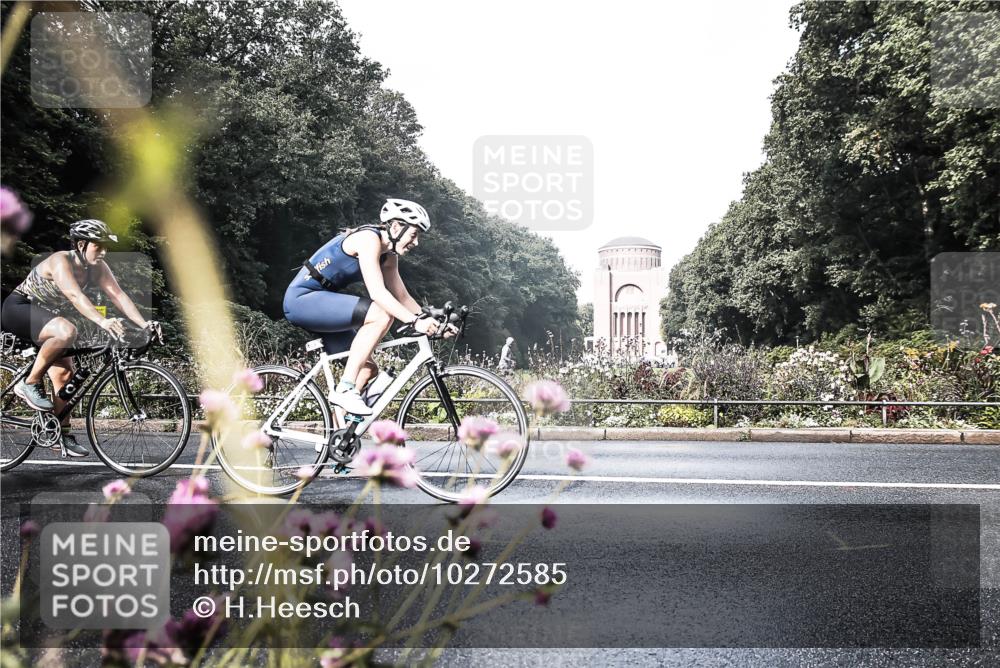 13.09.2026 - Stadtparktriathlon H.Heesch http://msf.ph/oto/10272585 13.09.2026 10:41:13 Radfahren 348, 357, 409, 489 meine-sportfotos.de