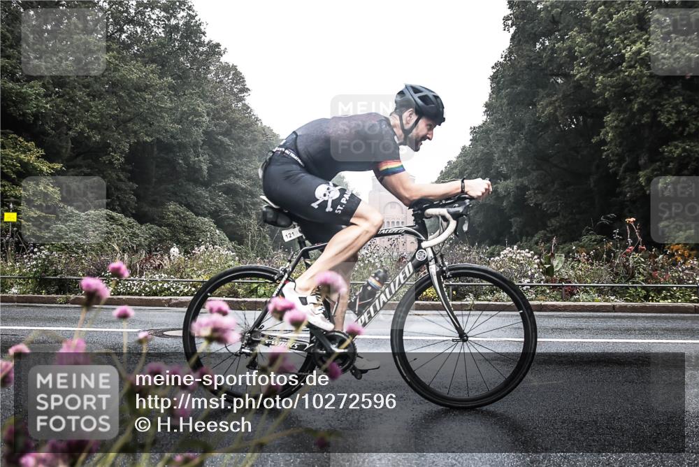 13.09.2026 - Stadtparktriathlon H.Heesch http://msf.ph/oto/10272596 13.09.2026 09:12:53 Radfahren 25, 43, 96, 121, 171 meine-sportfotos.de