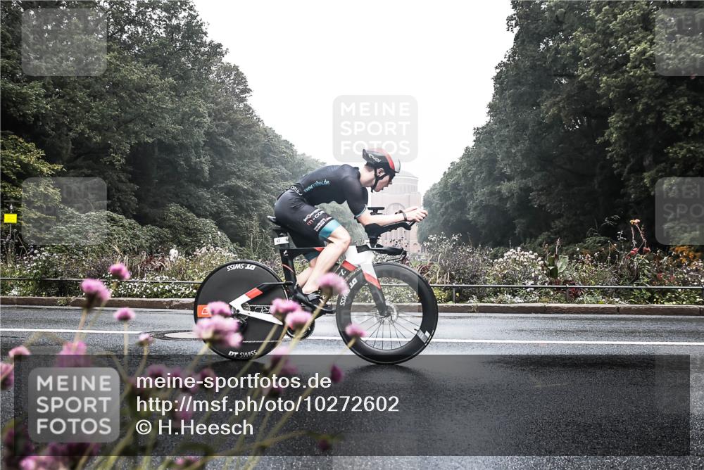 13.09.2026 - Stadtparktriathlon H.Heesch http://msf.ph/oto/10272602 13.09.2026 09:12:54 Radfahren 25, 43, 96, 121, 171 meine-sportfotos.de
