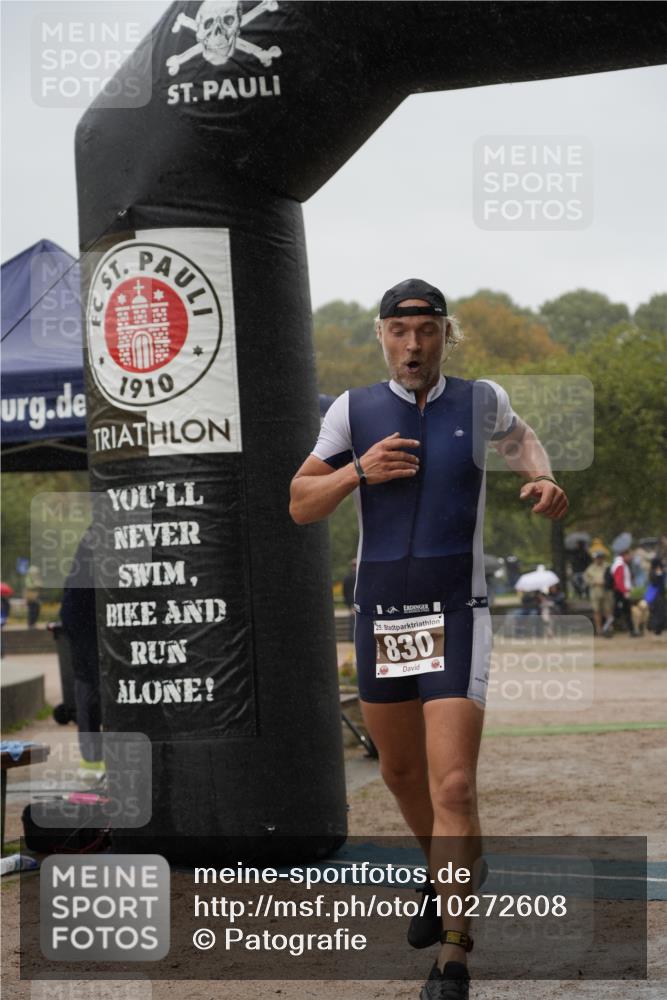 13.09.2026 - Stadtparktriathlon Patografie http://msf.ph/oto/10272608 13.09.2026 12:39:55 Ziel 830 meine-sportfotos.de