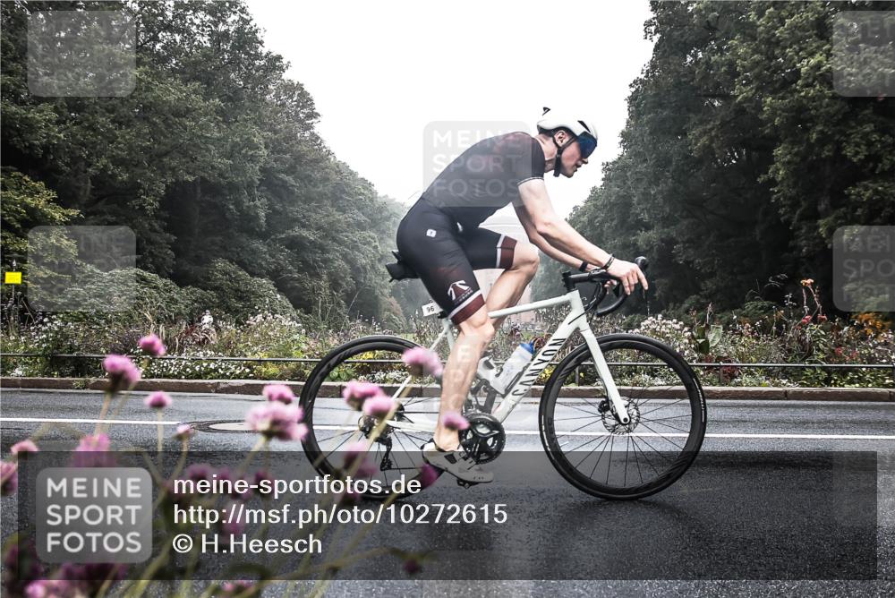 13.09.2026 - Stadtparktriathlon H.Heesch http://msf.ph/oto/10272615 13.09.2026 09:12:56 Radfahren 43, 96, 121, 171, 175 meine-sportfotos.de