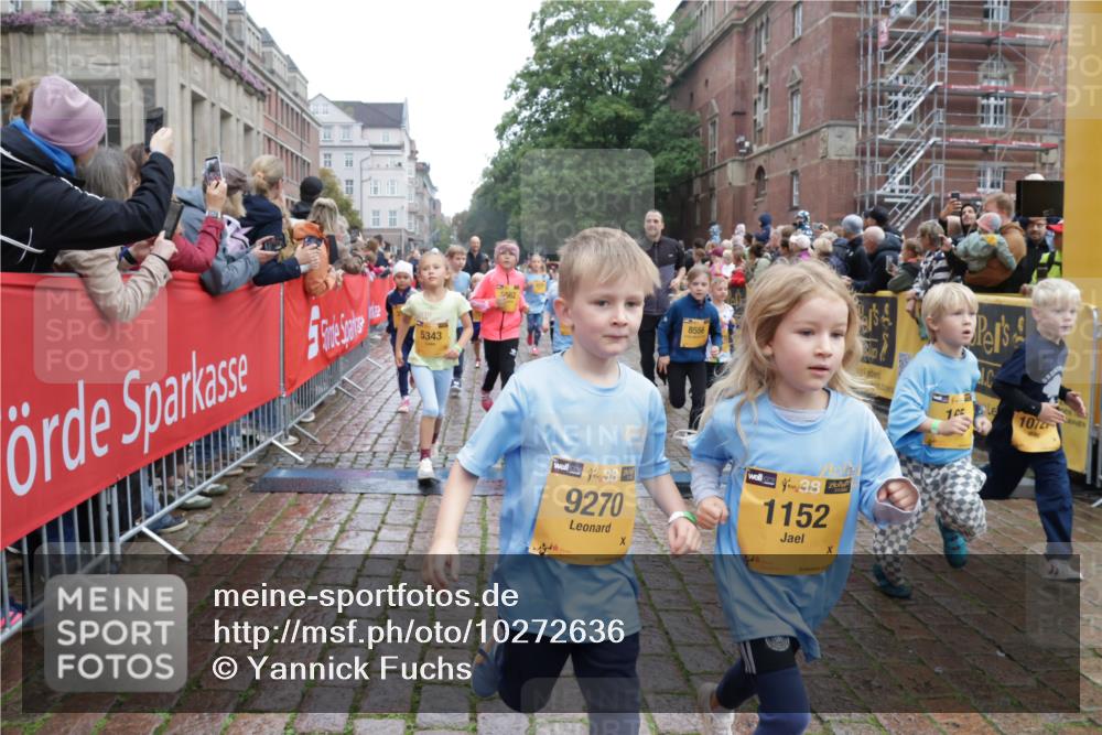 13.09.2026 - Kiel Lauf Yannick Fuchs http://msf.ph/oto/10272636 13.09.2026 08:35:26 Ziel 192, 434, 865, 1148, 1216, 1308, 1691, 2207, 2495, 2582, 2652, 3144, 3160, 4381, 4418, 4695, 4990, 5090, 5581, 5583, 5607, 5880, 6617, 6708, 6833, 7126, 7628, 8009, 8336, 8340, 8369, 8451, 8815, 8984, 9228, 9950, 10081, 10588, 10858, 10958, 11307, 11375, 11844, 230, 242, 530, 717, 729, 756, 782, 809, 1010, 1116, 1148, 1269, 1764, 1918, 2005, 2071, 2643, 2715, 2736, 2774, 2917, 2987, 4696, 5042, 5066, 5076, 5091, 5416, 6503, 6505, 6595, 165 meine-sportfotos.de