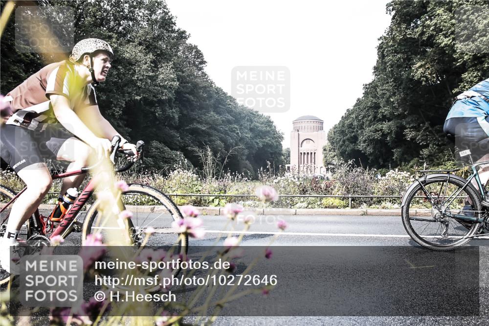 13.09.2026 - Stadtparktriathlon H.Heesch http://msf.ph/oto/10272646 13.09.2026 10:41:41 Radfahren 368, 431, 478, 554, 586 meine-sportfotos.de