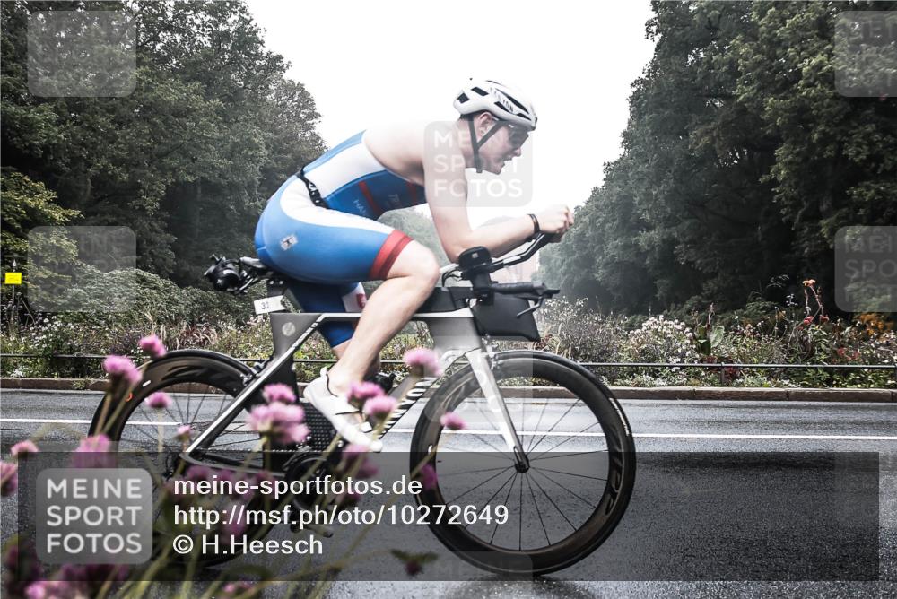 13.09.2026 - Stadtparktriathlon H.Heesch http://msf.ph/oto/10272649 13.09.2026 09:13:15 Radfahren 18, 33, 34, 41 meine-sportfotos.de