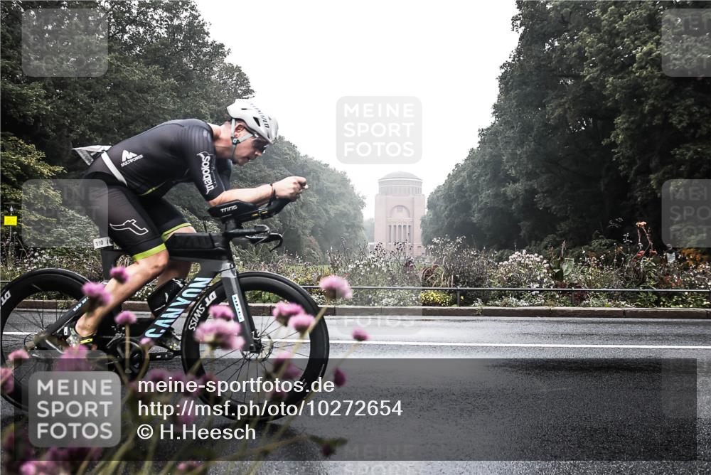 13.09.2026 - Stadtparktriathlon H.Heesch http://msf.ph/oto/10272654 13.09.2026 09:13:20 Radfahren 102, 110, 115 meine-sportfotos.de