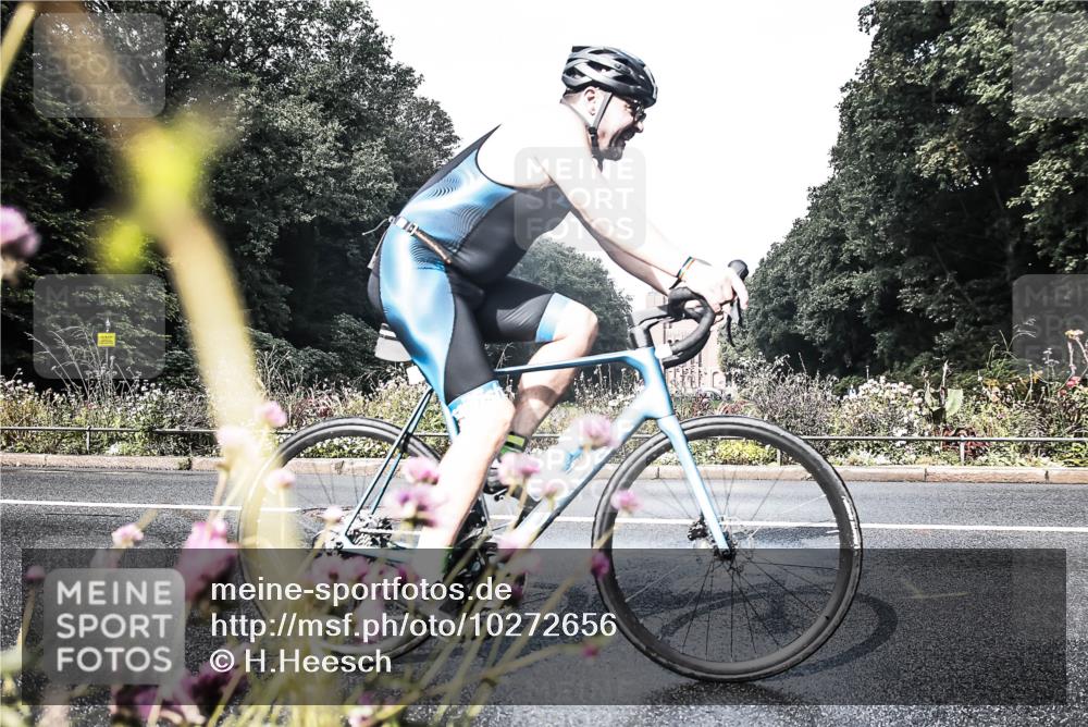 13.09.2026 - Stadtparktriathlon H.Heesch http://msf.ph/oto/10272656 13.09.2026 10:41:43 Radfahren 431, 478, 554, 586 meine-sportfotos.de