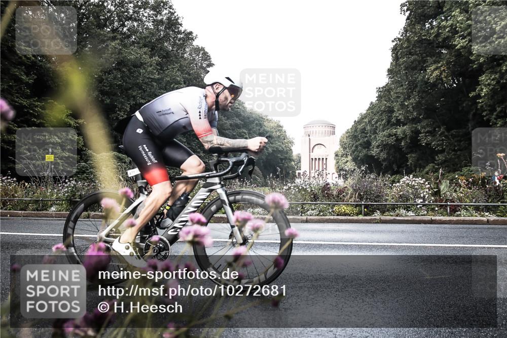 13.09.2026 - Stadtparktriathlon H.Heesch http://msf.ph/oto/10272681 13.09.2026 10:42:02 Radfahren 471, 510 meine-sportfotos.de