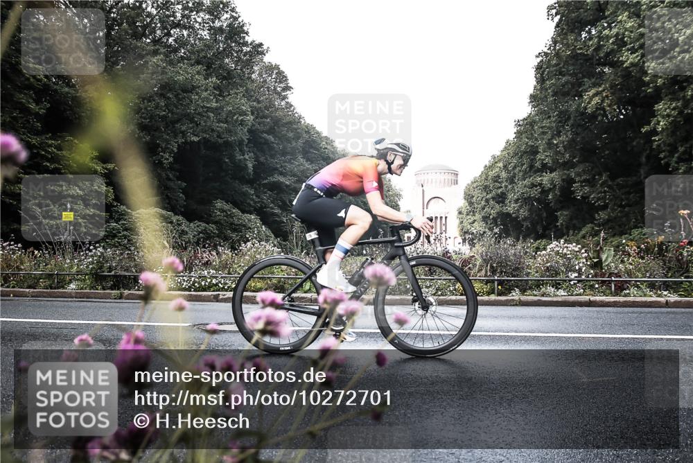 13.09.2026 - Stadtparktriathlon H.Heesch http://msf.ph/oto/10272701 13.09.2026 10:42:15 Radfahren 359, 371, 399, 513, 530 meine-sportfotos.de