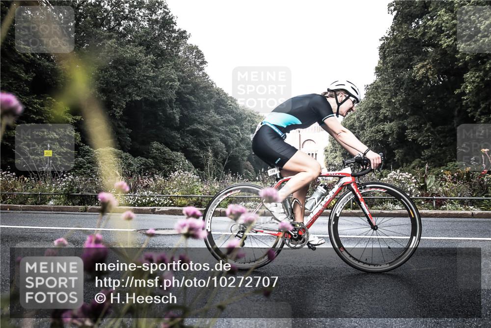 13.09.2026 - Stadtparktriathlon H.Heesch http://msf.ph/oto/10272707 13.09.2026 10:42:16 Radfahren 359, 371, 399, 513, 530 meine-sportfotos.de