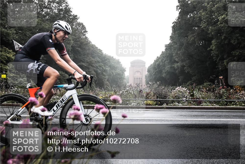 13.09.2026 - Stadtparktriathlon H.Heesch http://msf.ph/oto/10272708 13.09.2026 09:13:45 Radfahren 105, 108, 112, 153 meine-sportfotos.de
