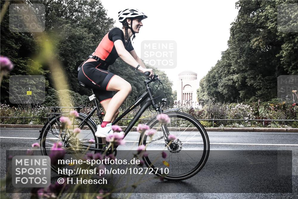 13.09.2026 - Stadtparktriathlon H.Heesch http://msf.ph/oto/10272710 13.09.2026 10:42:18 Radfahren 307, 359, 371, 399, 530 meine-sportfotos.de