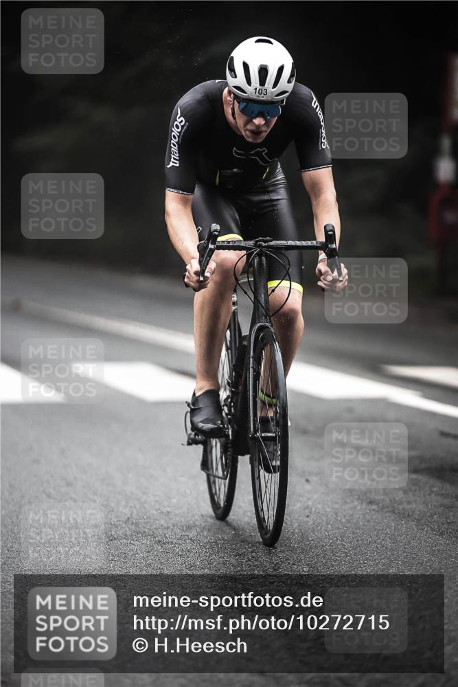 13.09.2026 - Stadtparktriathlon H.Heesch http://msf.ph/oto/10272715 13.09.2026 08:57:43 Radfahren 72, 86, 103 meine-sportfotos.de