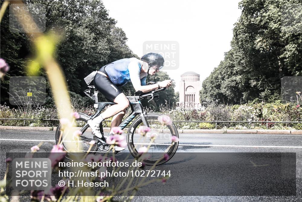 13.09.2026 - Stadtparktriathlon H.Heesch http://msf.ph/oto/10272744 13.09.2026 10:42:55 Radfahren 276, 380, 444, 542 meine-sportfotos.de
