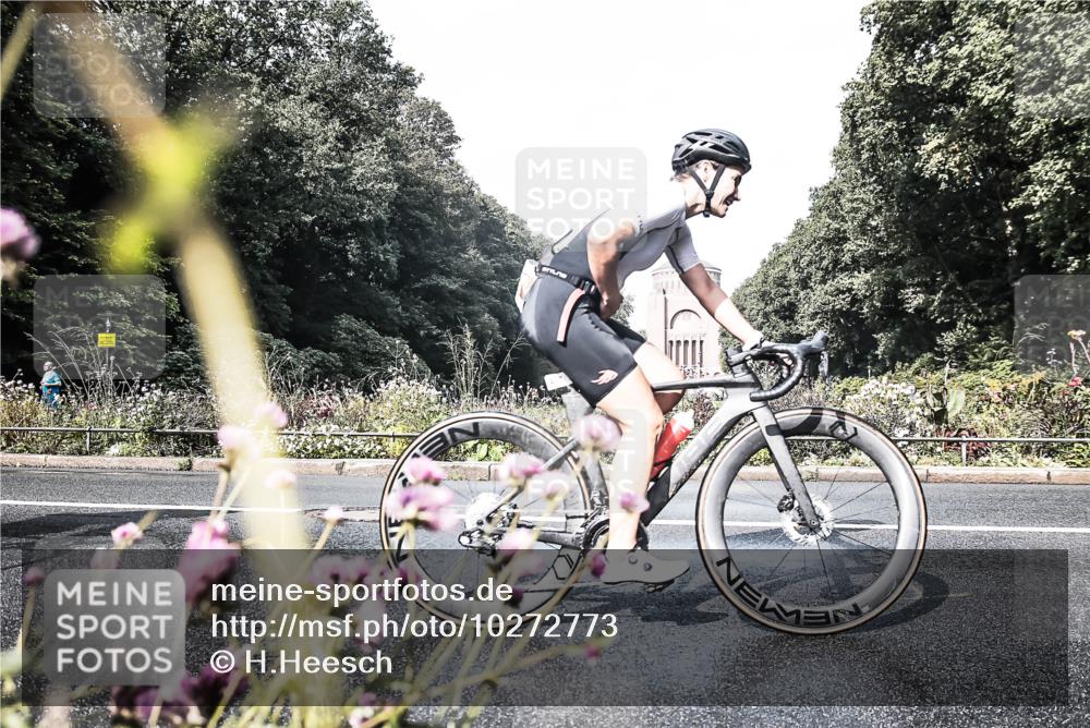 13.09.2026 - Stadtparktriathlon H.Heesch http://msf.ph/oto/10272773 13.09.2026 10:43:02 Radfahren 364, 437, 578 meine-sportfotos.de