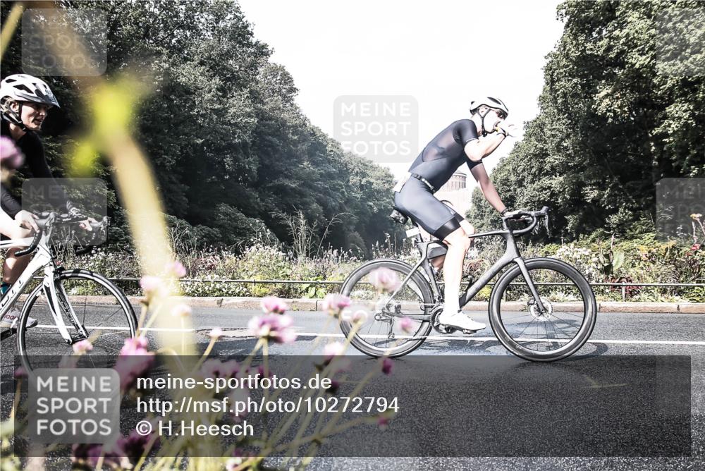 13.09.2026 - Stadtparktriathlon H.Heesch http://msf.ph/oto/10272794 13.09.2026 10:43:43 Radfahren 416, 463, 480 meine-sportfotos.de