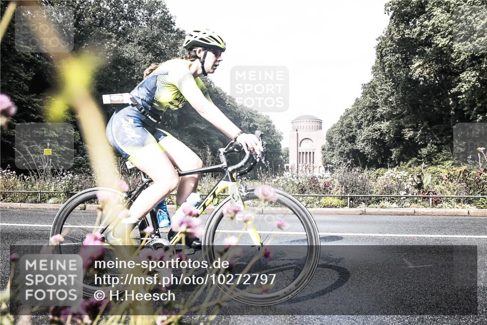 13.09.2026 - Stadtparktriathlon H.Heesch http://msf.ph/oto/10272797 13.09.2026 10:43:45 Radfahren 408, 416, 463, 480 meine-sportfotos.de
