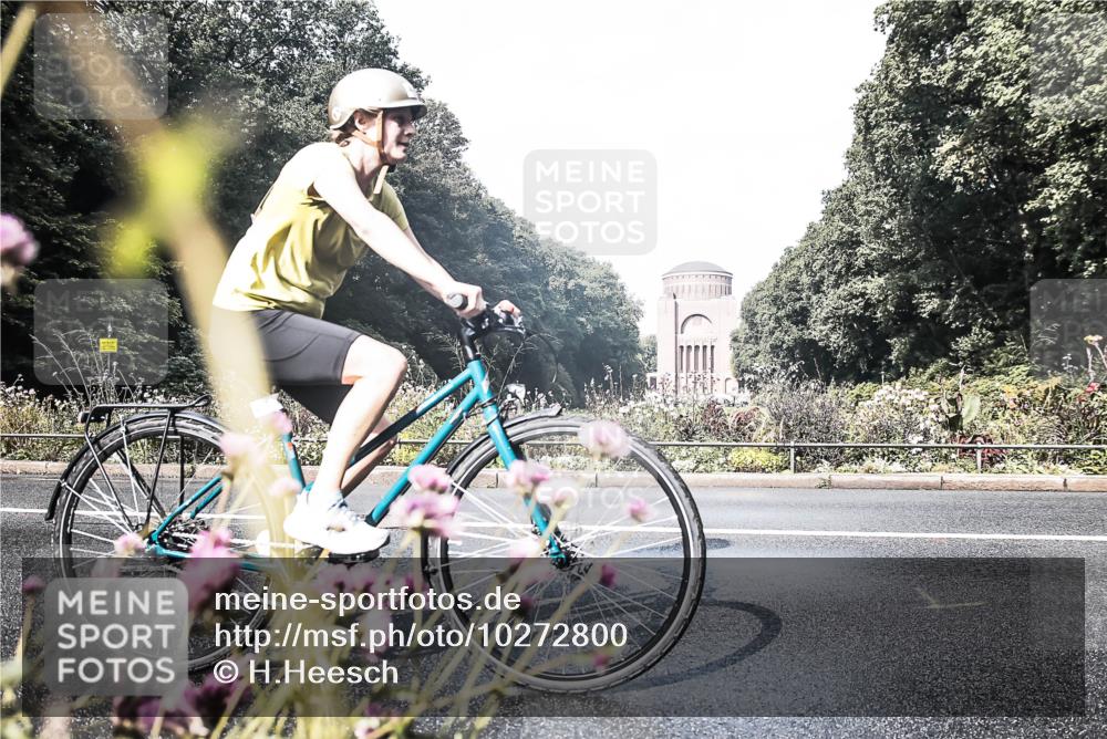 13.09.2026 - Stadtparktriathlon H.Heesch http://msf.ph/oto/10272800 13.09.2026 10:43:47 Radfahren 408, 416, 463, 556 meine-sportfotos.de