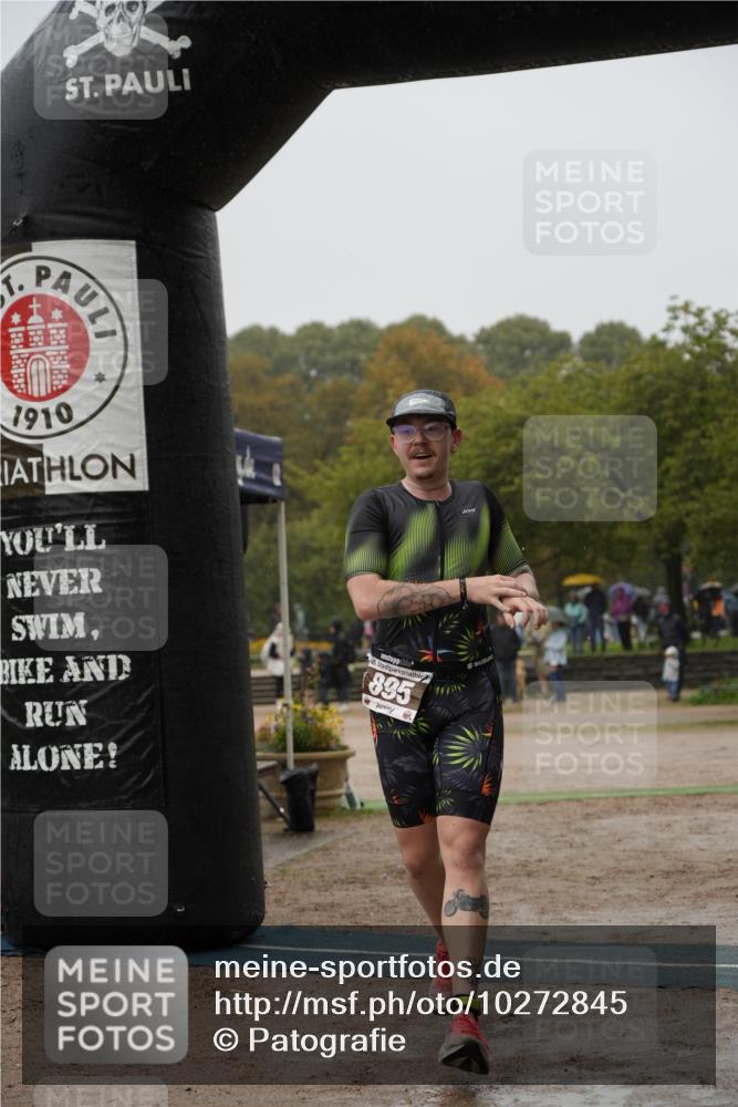 13.09.2026 - Stadtparktriathlon Patografie http://msf.ph/oto/10272845 13.09.2026 12:42:39 Ziel 895, 948 meine-sportfotos.de