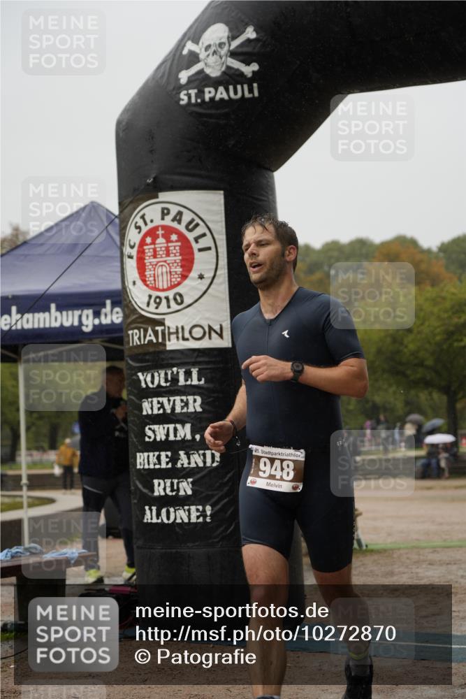 13.09.2026 - Stadtparktriathlon Patografie http://msf.ph/oto/10272870 13.09.2026 12:42:47 Ziel 882, 948 meine-sportfotos.de