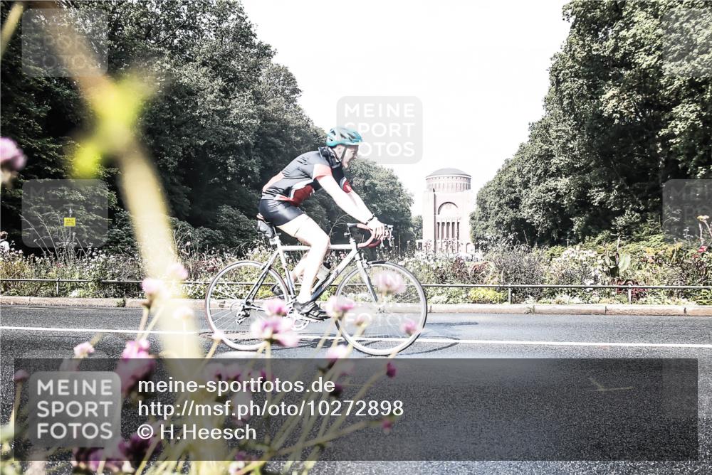 13.09.2026 - Stadtparktriathlon H.Heesch http://msf.ph/oto/10272898 13.09.2026 10:44:58 Radfahren 389, 483, 527, 568, 579 meine-sportfotos.de