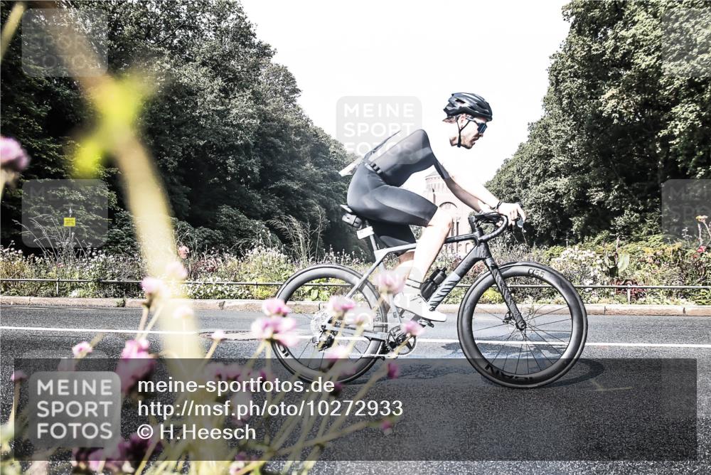 13.09.2026 - Stadtparktriathlon H.Heesch http://msf.ph/oto/10272933 13.09.2026 10:45:14 Radfahren 398, 459, 518, 524, 529, 584 meine-sportfotos.de